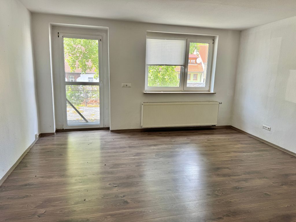 Immobilienangebot - Weida - Alle - Entwicklungsobjekt für 331 EUR/qm - Gebäudeensemble mit 10 Wohneinheiten am Fuße der Osterburg