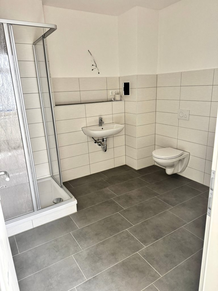 Immobilienangebot - Gera - Alle - Wohn- und Geschäftshaus in zentraler Lage Geras zum Faktor 10 (SOLL) und 730 EUR/qm