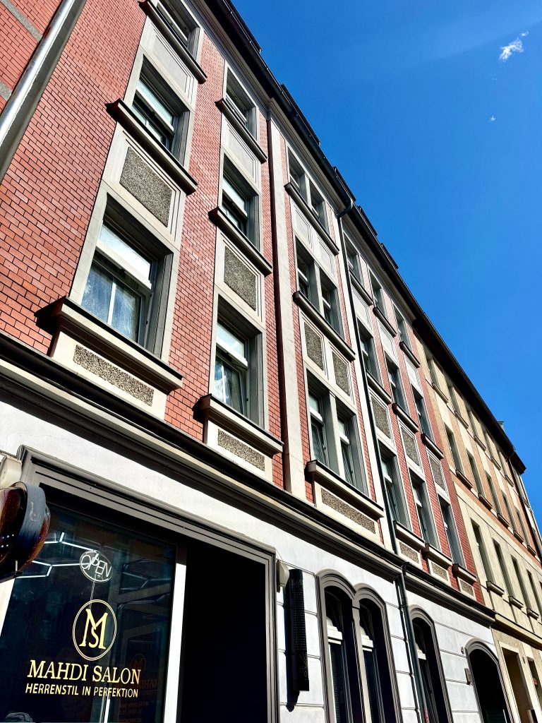 Immobilienangebot - Gera - Alle - Wohn- und Geschäftshaus in zentraler Lage Geras zum Faktor 10 (SOLL) und 730 EUR/qm