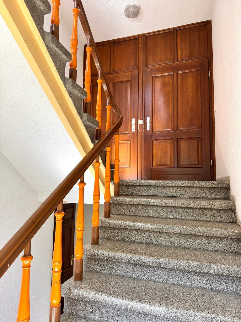 Immobilienangebot - Weida - Alle - Vollvermietetes Mehrfamilienhaus für Faktor 9 in ruhiger Lage von Weida