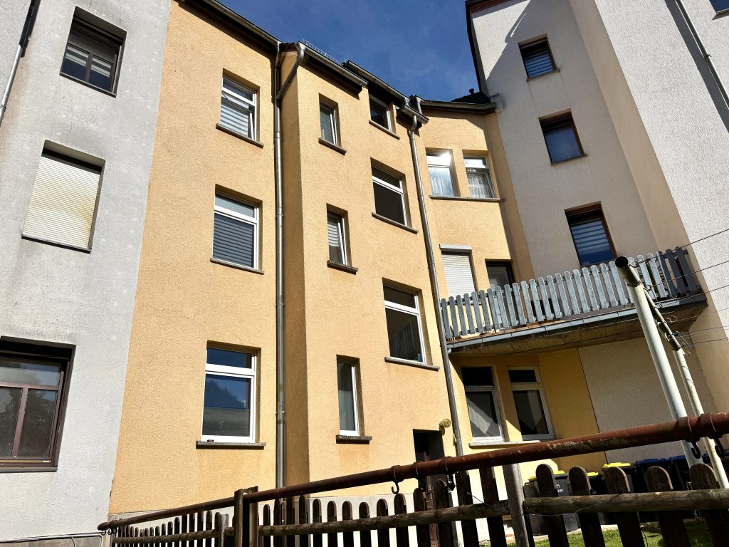 Immobilienangebot - Weida - Alle - Gepflegtes Mehrfamilienhaus mit neun Wohneinheiten - 2023 erfolgte Strang- und Badsanierung