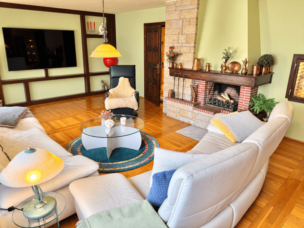 Immobilienangebot - Weida - Alle - Liebevoll gepflegte Doppelhaushälfte mit Pool & Partyhütte in beliebter Lage Weidas