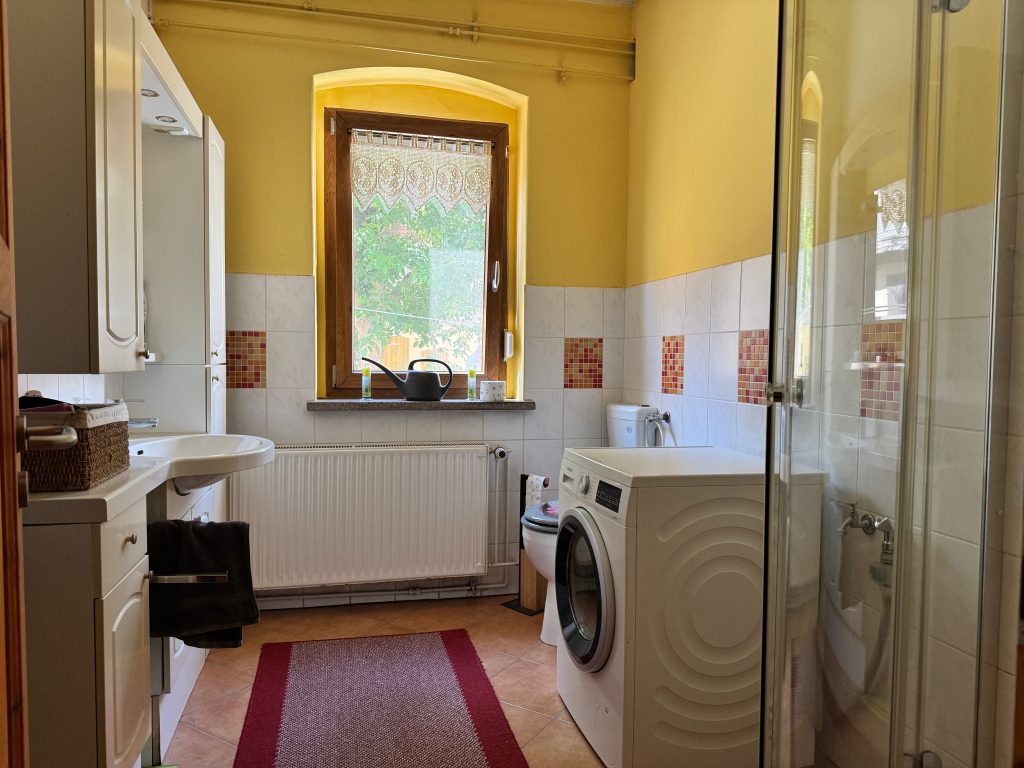 Immobilienangebot - Großenstein - Alle - Landleben mit Freiraum – großzügiger Vierseitenhof für Familie, Tiere & mehrere Generationen