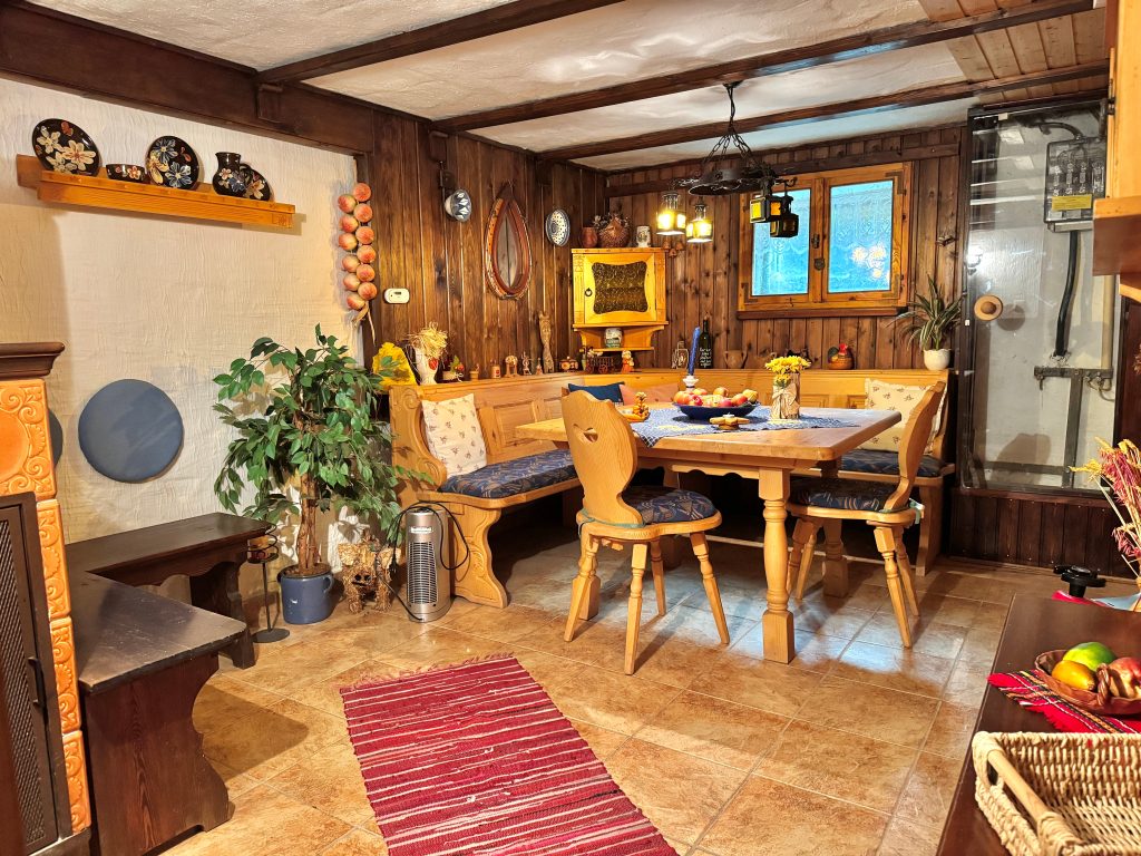 Immobilienangebot - Weida - Alle - Liebevoll gepflegte Doppelhaushälfte mit Pool & Partyhütte in beliebter Lage Weidas