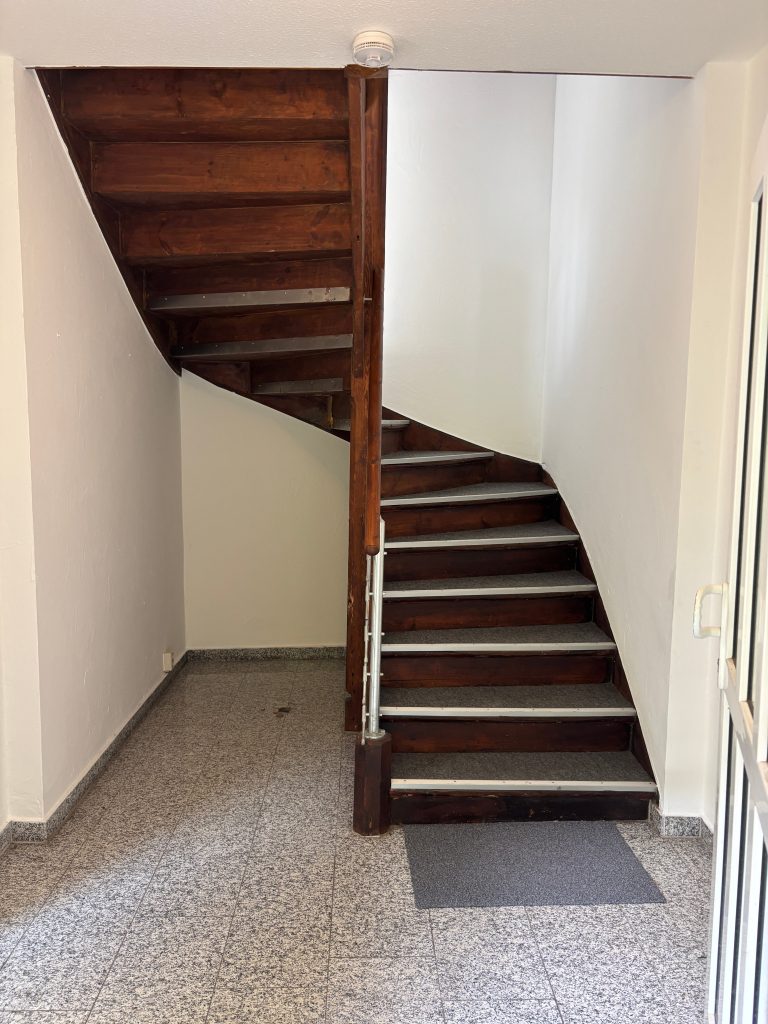 Immobilienangebot - Gera - Alle - 4-Zimmer-Maisonette mit hochwertiger Einbauküche, 2 Bädern und Stellplatz im Zentrum Geras