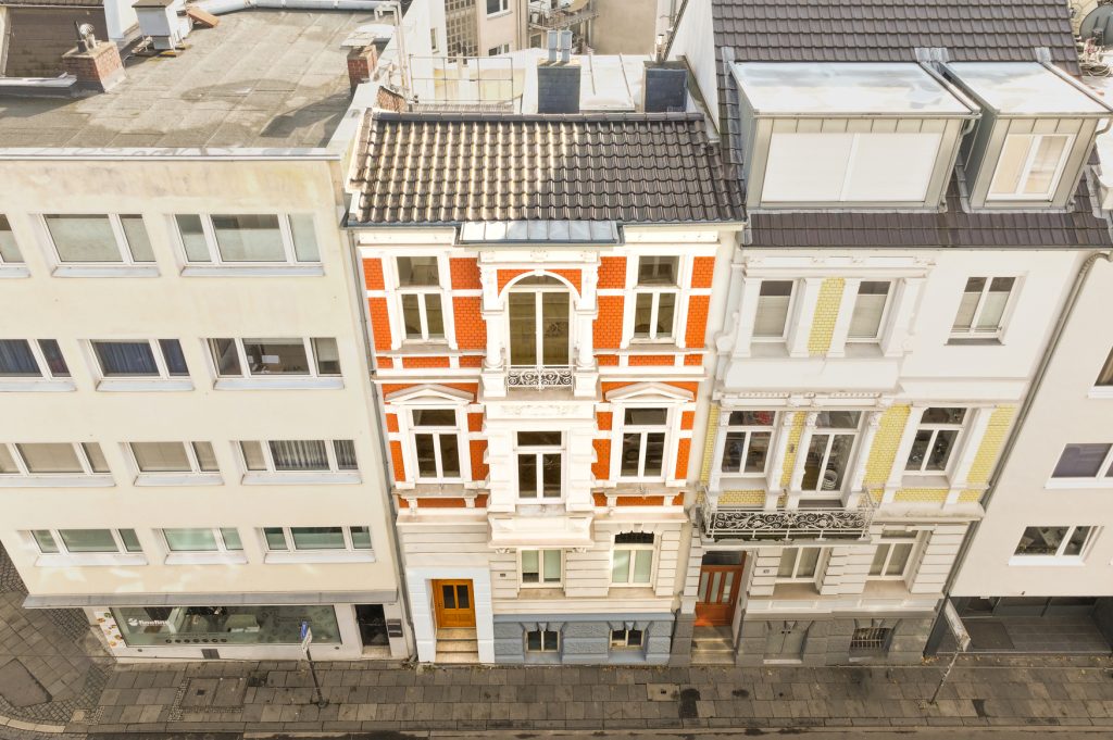 Immobilienangebot - Bonn / Zentrum - Alle - Feudales, gepflegtes Gründerzeithaus mit drei großzügigen Wohnungen im Herzen des Bonner Zentrums