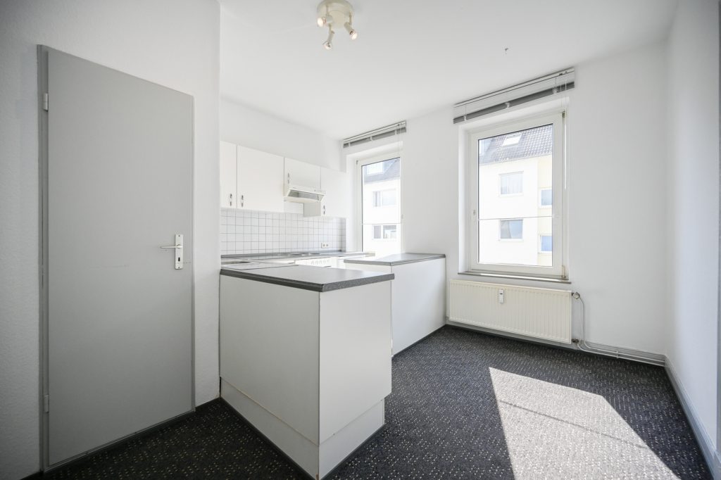 Immobilienangebot - Bonn / Ippendorf - Alle - Wohnhaus zur Modernisierung mit 4 Einheiten in bevorzugter Lage von Bonn - Ippendorf