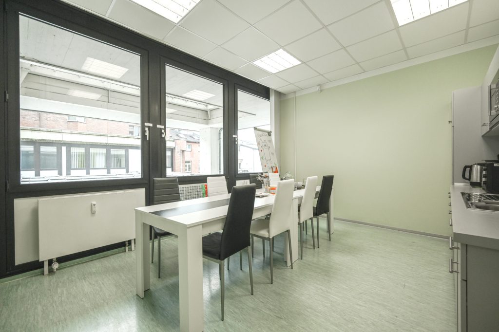 Immobilienangebot - Bonn - Alle - Attraktive Kapitalanlage - langfristig vermietete Gewerbeflächen mit Top-Mietern in der Innenstadt