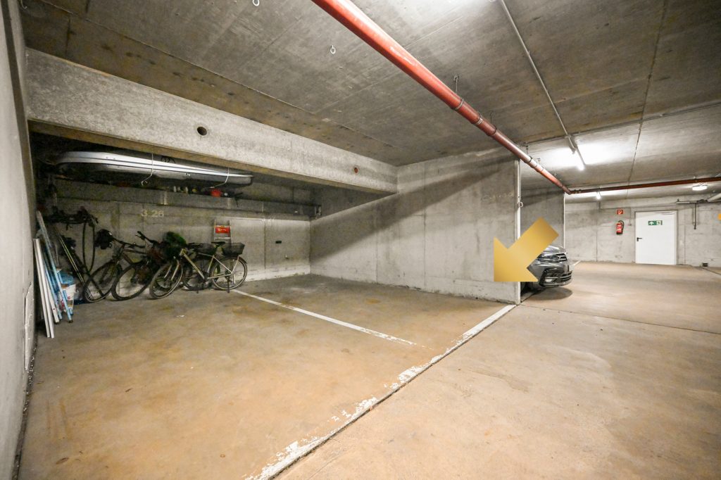Immobilienangebot - Königswinter - Alle - Großzügige Maisonette-Wohnung mit zwei Balkonen, Einbauküche und TG-Stellplatz in direkter Rheinlage