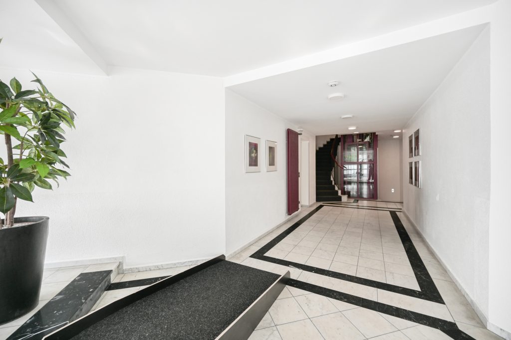 Immobilienangebot - Bonn / Rüngsdorf - Alle - Moderne 2-Zimmer Wohnung mit 2 Sonnenbalkonen & TG-Stellplatz in 1. Rheinlage von Bonn - Rüngsdorf