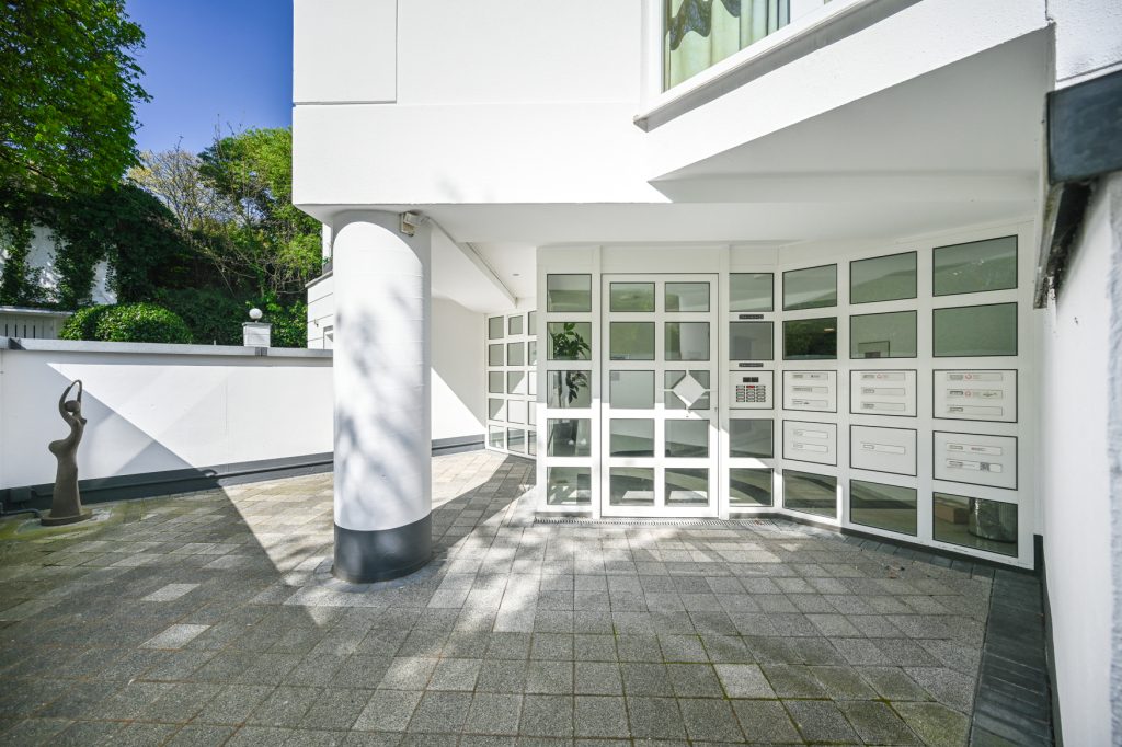 Immobilienangebot - Bonn / Rüngsdorf - Alle - Moderne 2-Zimmer Wohnung mit 2 Sonnenbalkonen & TG-Stellplatz in 1. Rheinlage von Bonn - Rüngsdorf
