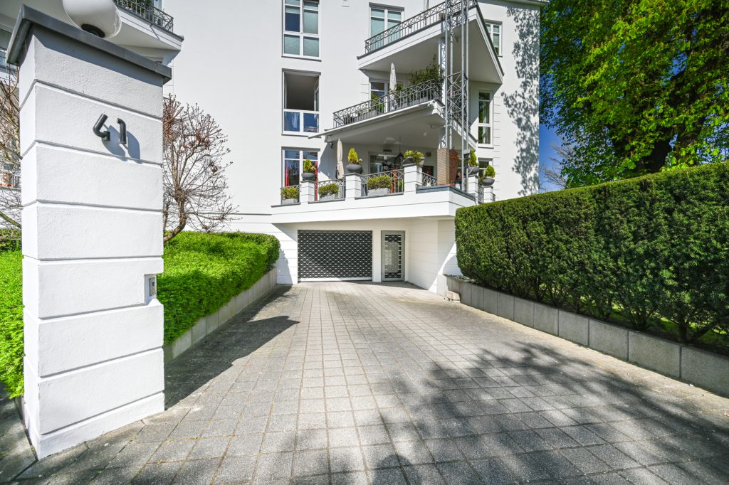 Immobilienangebot - Bonn / Rüngsdorf - Alle - Moderne 2-Zimmer Wohnung mit 2 Sonnenbalkonen & TG-Stellplatz in 1. Rheinlage von Bonn - Rüngsdorf