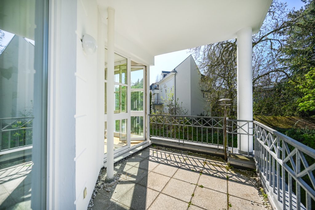 Immobilienangebot - Bonn / Rüngsdorf - Alle - Moderne 2-Zimmer Wohnung mit 2 Sonnenbalkonen & TG-Stellplatz in 1. Rheinlage von Bonn - Rüngsdorf