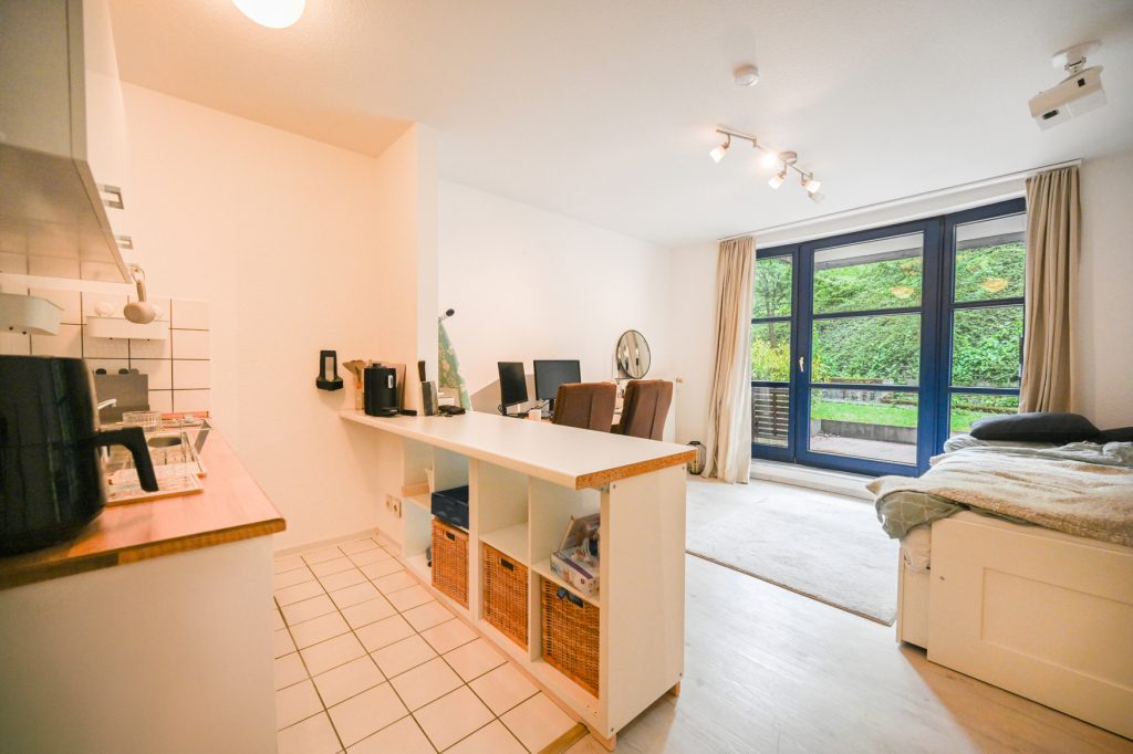 Immobilienangebot - Bonn / Poppelsdorf - Alle - Attraktives Studenten-Apartment mit Sonnenterrasse und TG-Stellplatz in Top-Lage v. Bonn-Poppelsdorf