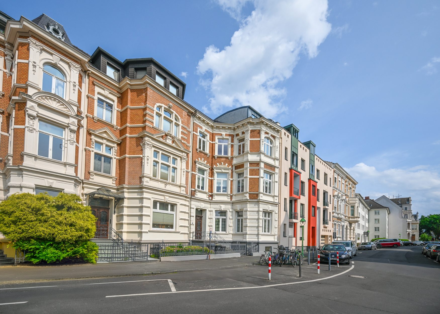 Immobilienangebot - Bonn - Alle - Charmante, großzügige 2,5-Zimmer-Altbauwohnung mit Sonnenbalkon inmitten der Bonner Südstadt