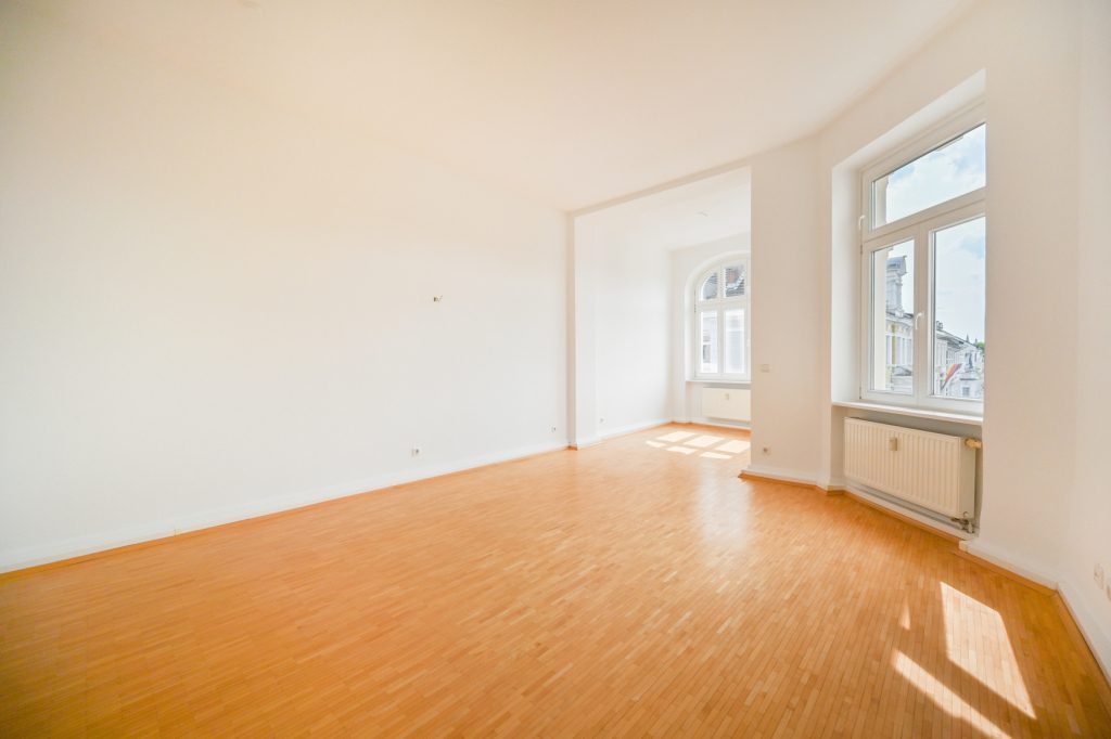 Immobilienangebot - Bonn - Alle - Charmante, großzügige 2,5-Zimmer-Altbauwohnung mit Sonnenbalkon inmitten der Bonner Südstadt