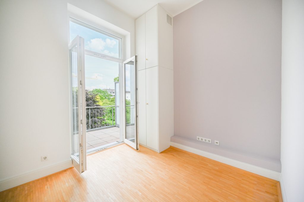 Immobilienangebot - Bonn - Alle - Charmante, großzügige 2,5-Zimmer-Altbauwohnung mit Sonnenbalkon inmitten der Bonner Südstadt