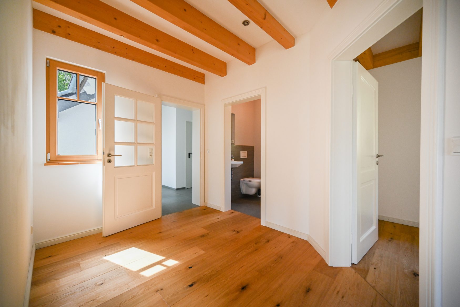 Immobilienangebot - Overath - Alle - Modernes Einfamilienhaus mit Doppelgarage auf großem Grundstück in ruhiger Lage von Overath-Federath