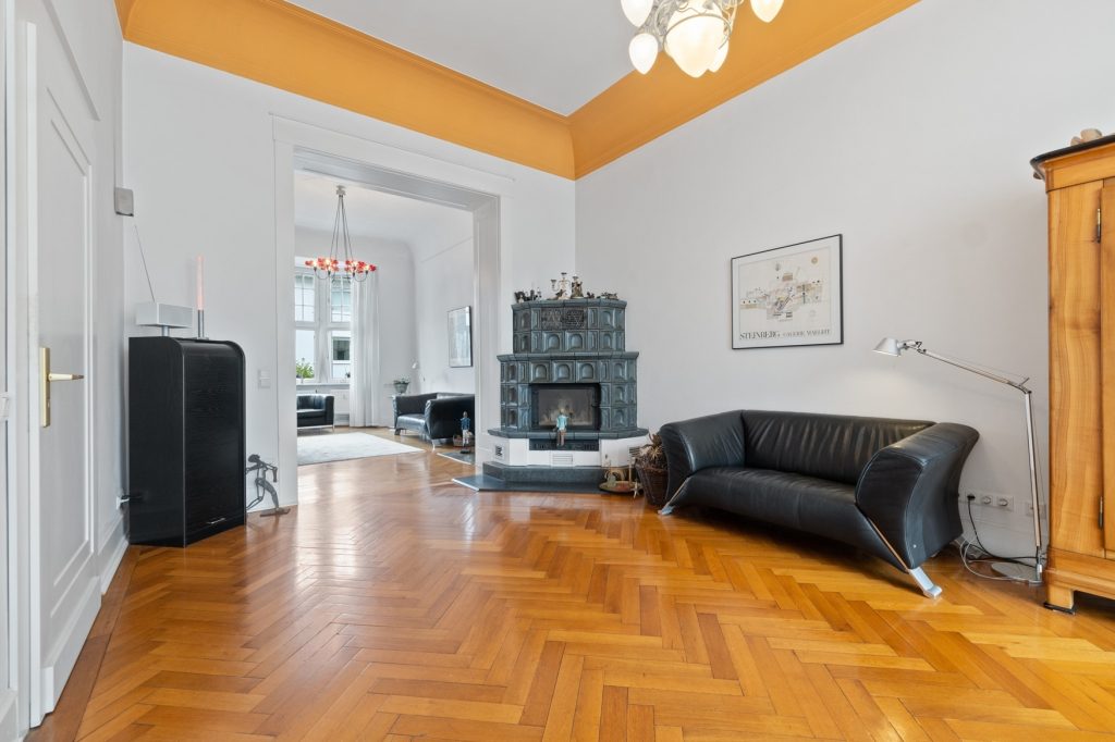 Immobilienangebot - Bonn - Alle - Feudale, denkmalgeschützte Gründerzeitvilla mit 2 Garagen in bevorzugter Lage der Bonner Weststadt