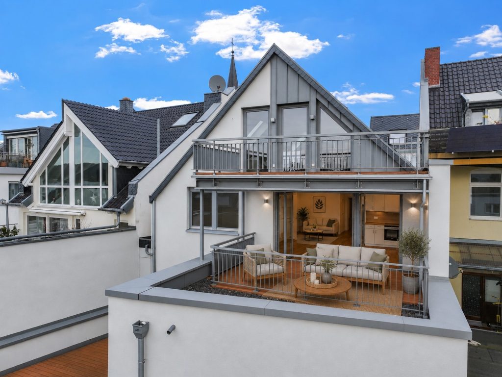 Immobilienangebot - Bad Honnef - Alle - Hochwertige 3-Zimmer-Wohnung mit Sonnenbalkon und Einbauküche im Zentrum Bad Honnefs - neuwertig!