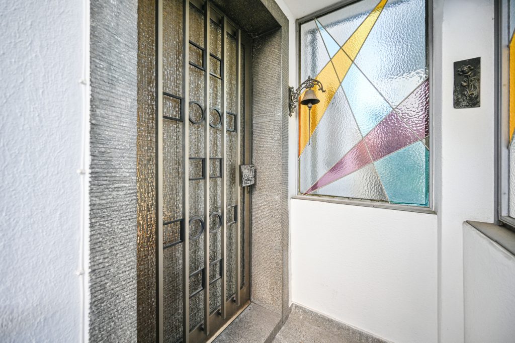Immobilienangebot - Bonn / Beuel-Mitte - Alle - Charmante Doppelhaushälfte auf großzügigem Grundstück in bevorzugter Lage von Bonn - Beuel
