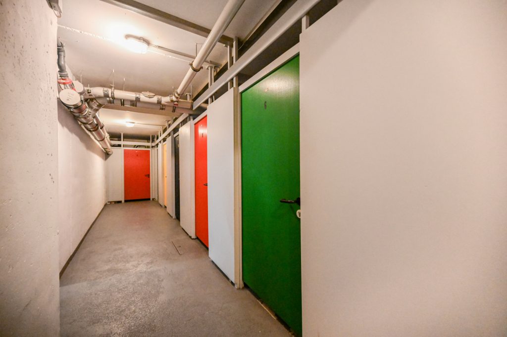 Immobilienangebot - Bonn / Oberkassel - Alle - Gepflegte 2-Zimmer-Wohnung mit Balkon und TG-Stellplatz in bevorzugter Lage von Bonn - Oberkassel