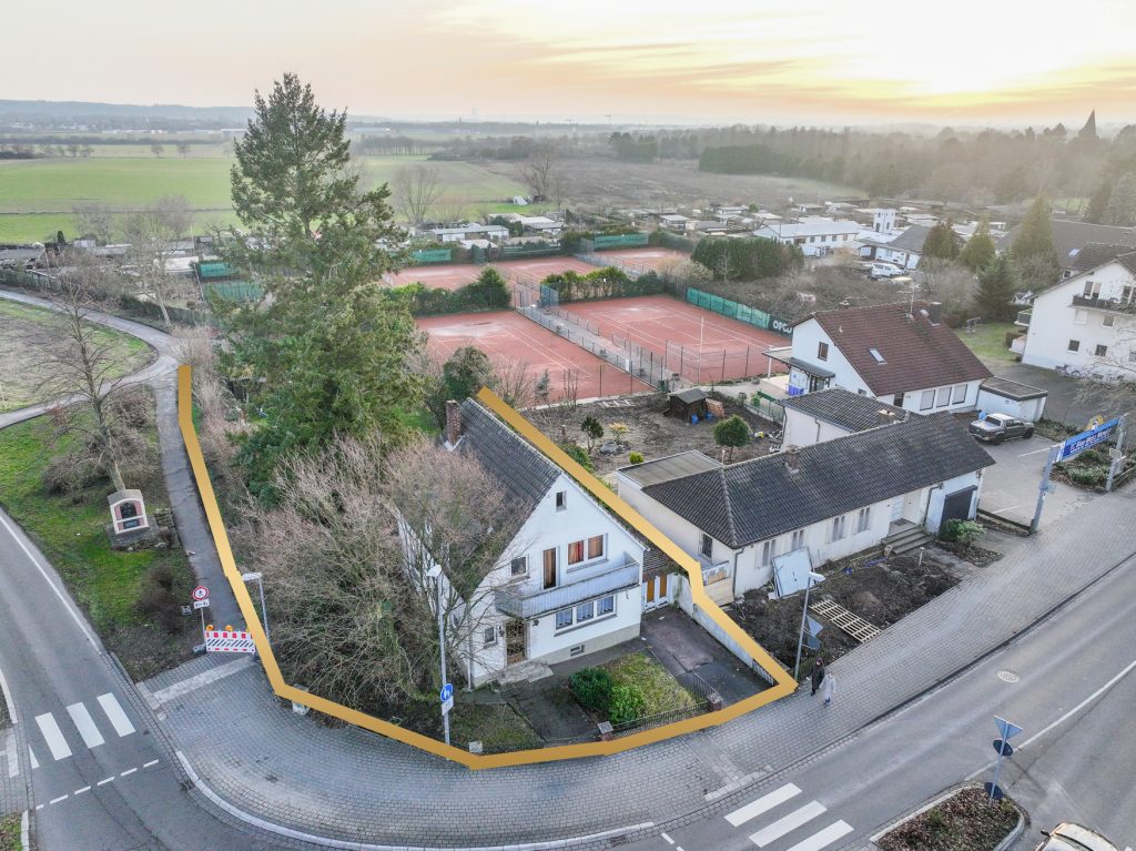 Immobilienangebot - Sankt Augustin - Grundstücke - Baugrundstück mit Bauvoranfrage für ein MFH mit ca. 464 m² Wohnfläche in Sankt Augustin-Menden