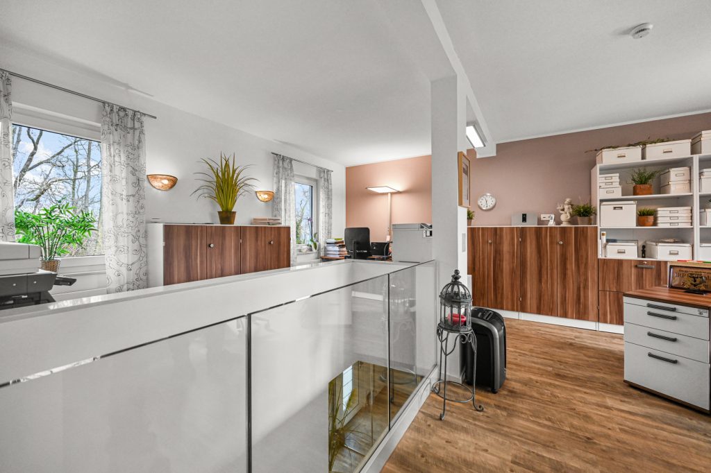 Immobilienangebot - Bonn - Alle - Stilvolles Einfamilienhaus auf großzügigem Grundstück in beliebter Lage des Bonner Venusbergs