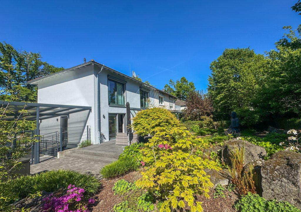 Immobilienangebot - Bonn - Alle - Stilvolles Einfamilienhaus auf großzügigem Grundstück in beliebter Lage des Bonner Venusbergs