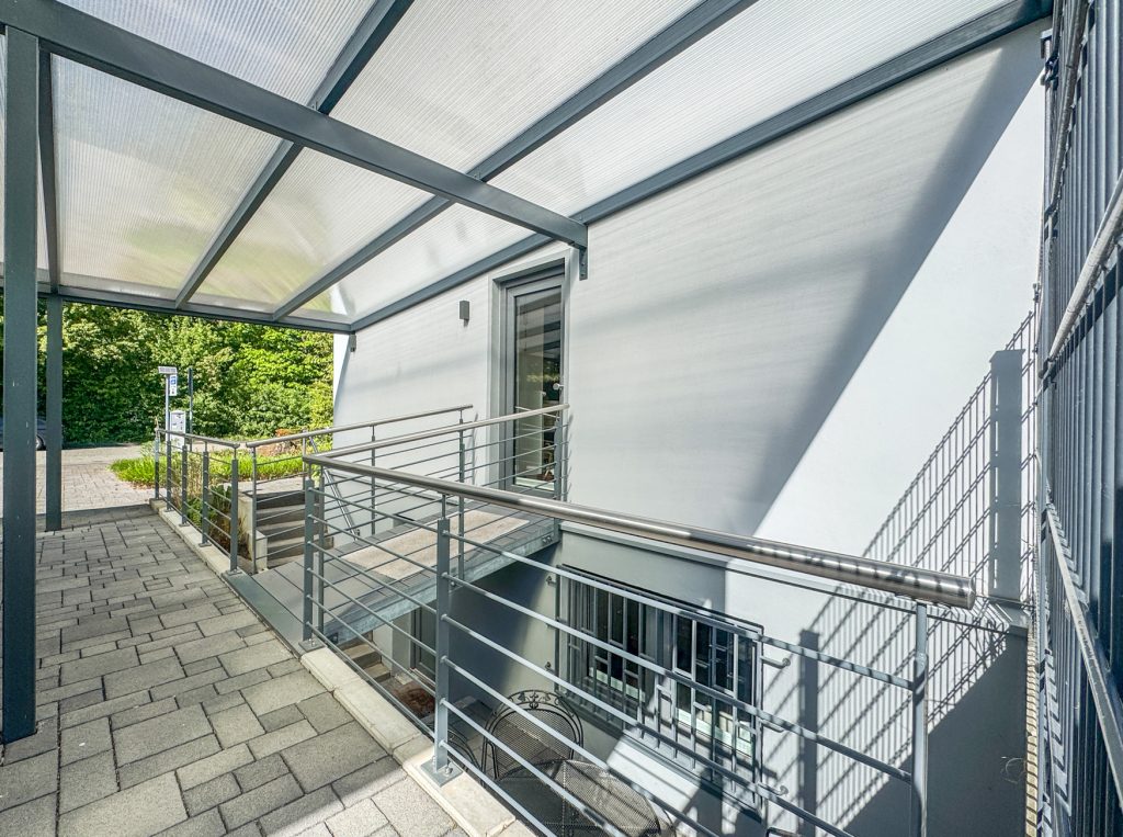 Immobilienangebot - Bonn - Alle - Stilvolles Einfamilienhaus auf großzügigem Grundstück in beliebter Lage des Bonner Venusbergs