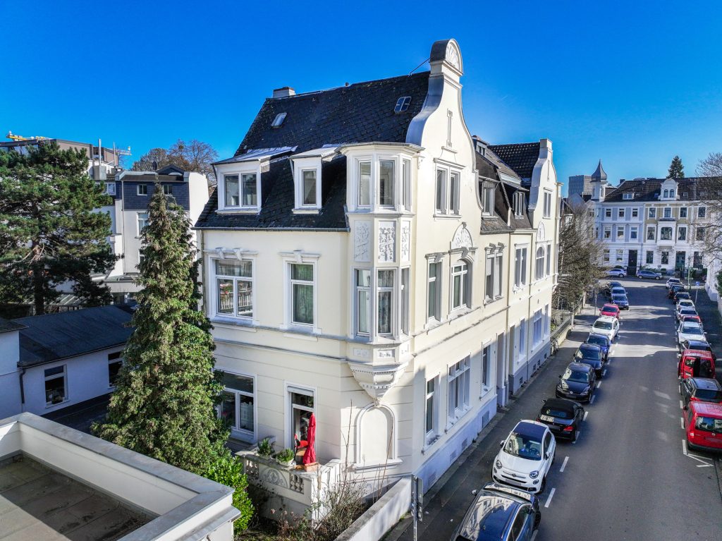Immobilienangebot - Bonn / Südstadt - Alle - Vermietetes, denkmalgeschütztes Gründerzeithaus mit 3 Einheiten & Garage im Herzen der Südstadt