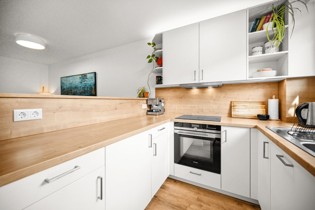 Immobilienangebot - Bonn - Alle - Schicke, neuwertige 2-Zimmer-Wohnung mit Balkon, Schreinerküche und TG-Stellplatz in Kessenich