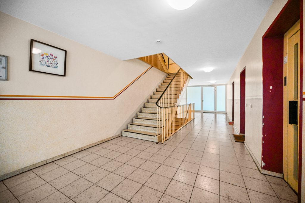 Immobilienangebot - Bonn - Alle - Vermietete 2-Zimmer-Wohnung mit Loggia und zwei Stellplätzen in bevorzugter Lage von Bonn-Ramersdorf