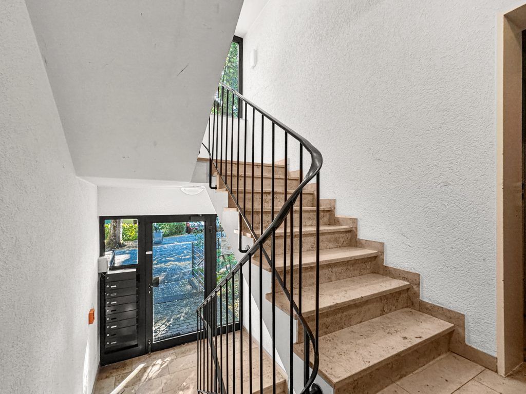Immobilienangebot - Bonn / Mehlem - Alle - Gepflegte 2-Zimmer-Wohnung mit Sonnenterrasse und PKW-Stellplatz in bevorzugter Lage von Bonn-Mehlem