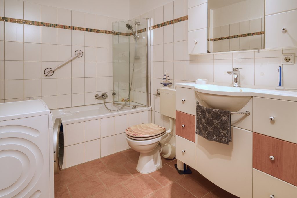 Immobilienangebot - Bonn / Endenich - Alle - Vollvermietetes Mehrfamilienhaus mit 12 Wohneinheiten in bevorzugter Lage von Bonn - Endenich