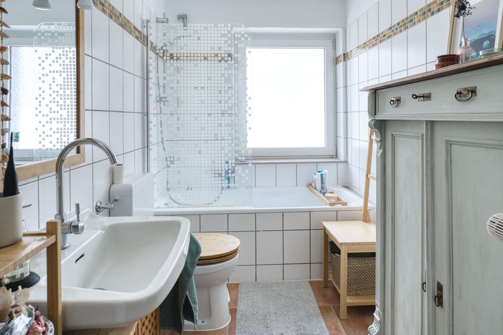 Immobilienangebot - Bonn / Endenich - Alle - Vollvermietetes Mehrfamilienhaus mit 12 Wohneinheiten in bevorzugter Lage von Bonn - Endenich
