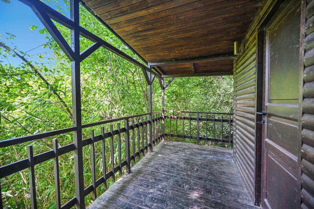 Immobilienangebot - Wachtberg - Alle - Großzügiges, gepflegtes Zweifamilienhaus mit Garage und Saunahaus am Bach in Wachtberg - Kürrighoven