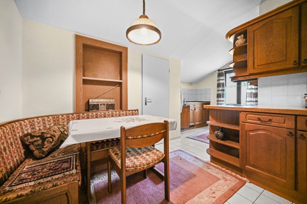 Immobilienangebot - Wachtberg - Alle - Großzügiges, gepflegtes Zweifamilienhaus mit Garage und Saunahaus am Bach in Wachtberg - Kürrighoven