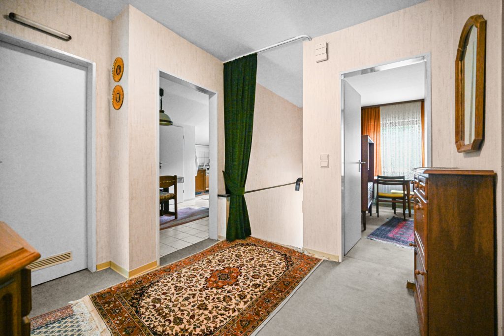Immobilienangebot - Wachtberg - Alle - Großzügiges, gepflegtes Zweifamilienhaus mit Garage und Saunahaus am Bach in Wachtberg - Kürrighoven