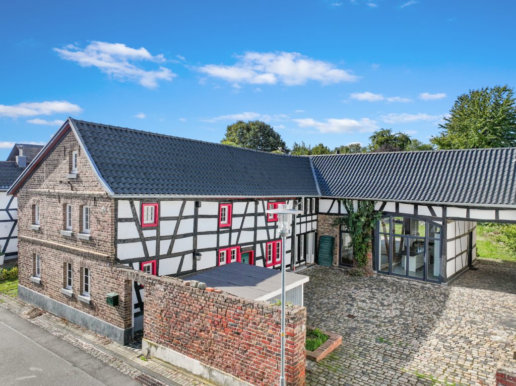 Immobilienangebot - Meckenheim - Alle - Denkmalgeschützte Hofanlage auf weitläufigem Grundstück in traumhafter Lage v. Meckenheim-Lüftelberg