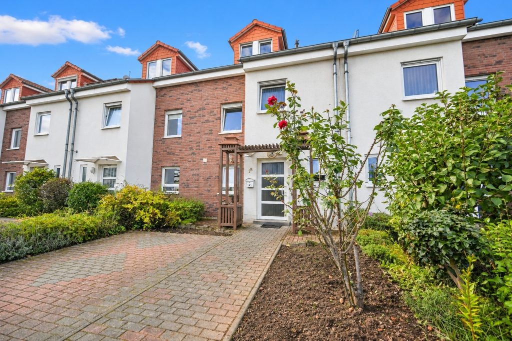 Immobilienangebot - Bornheim - Alle - Gepflegtes Reihenmittelhaus mit Garten und Stellplatz – familienfreundliche Lage in Bornheim-Hersel