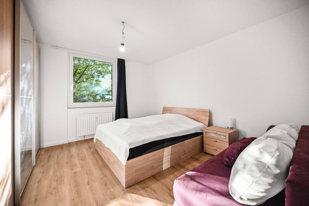 Immobilienangebot - Köln - Alle - Renovierte 2-Zimmer-Wohnung mit Loggia und Aufzug am Waldrand von Köln-Dellbrück