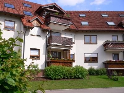 Immobilienangebot - Villingen-Schwenningen - Alle - *** Schicke 2,5-Zimmer-Wohnung mit Westbalkon und schöner Aussicht ***