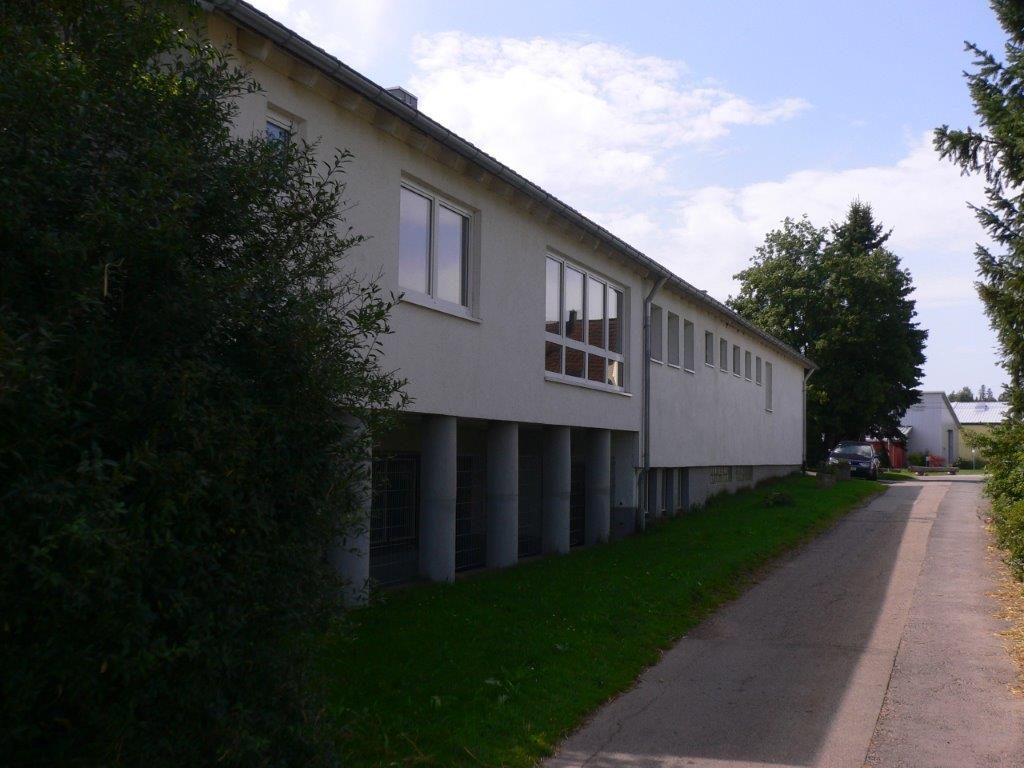 Immobilienangebot - Königsfeld-Erdmannsweiler - Alle - Mit 2.500 m² Grundstück, rd. 600 m² Nutzfläche + ausbaufähiges Dachgeschoss + weitere Anbaumöglichkeiten Nähe Königsfeld / Schwarzwald
