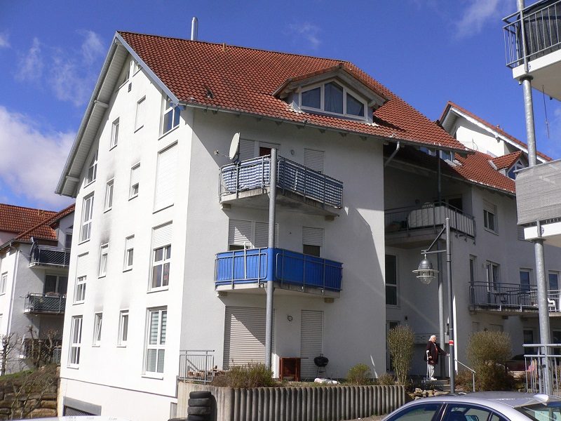 Immobilienangebot - Nagold - Alle - Gut vermietet: Baujahr 1995 mit Einbauküche, Balkon, Aufzug und Tiefgaragenplatz (DP)!