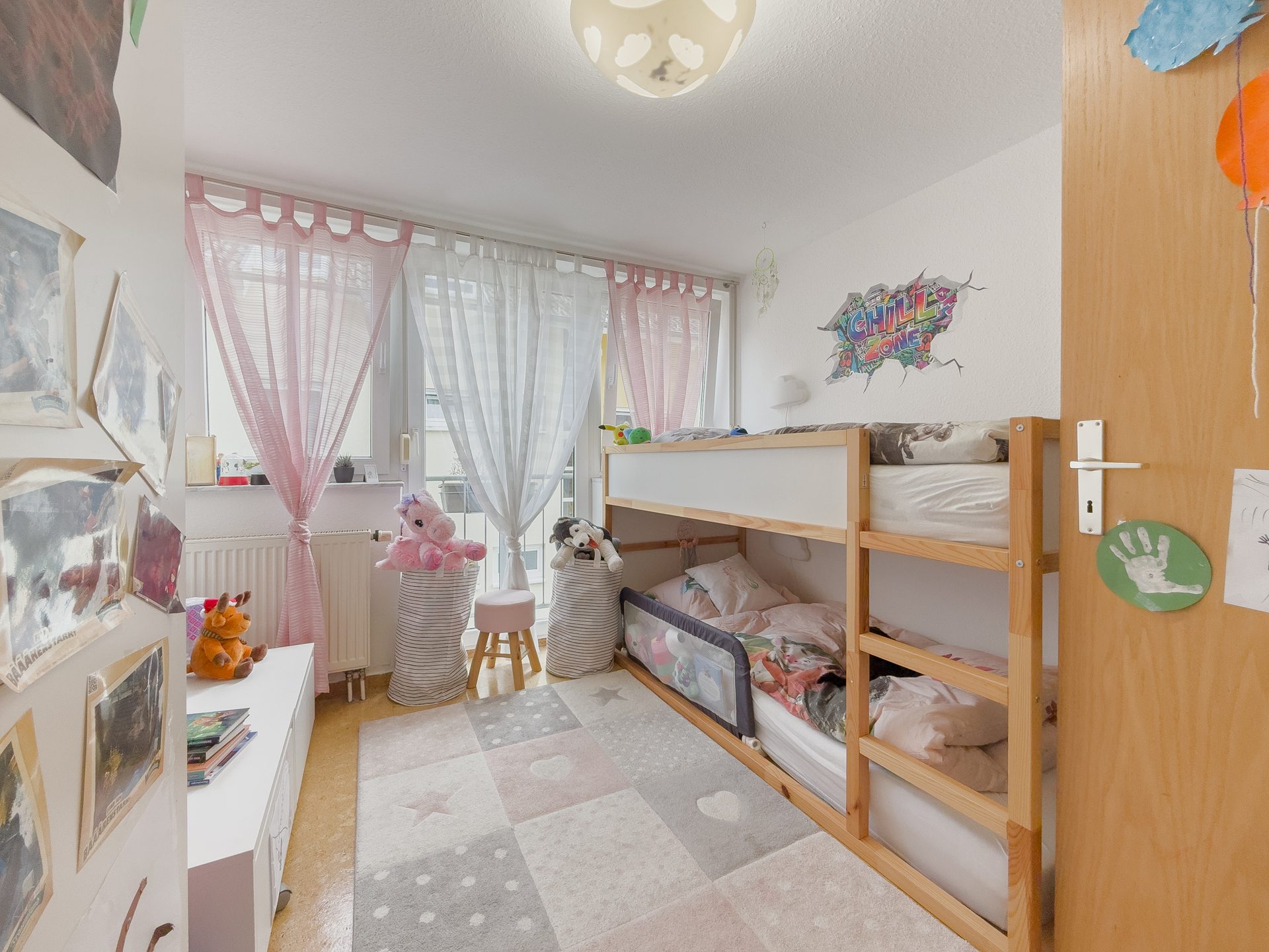 Immobilienangebot - Niedereschach - Alle - Ein Zuhause auf zwei Ebenen:
4,5-Zimmer-Galeriewohnung mit Balkon in gepflegter Wohnanlage