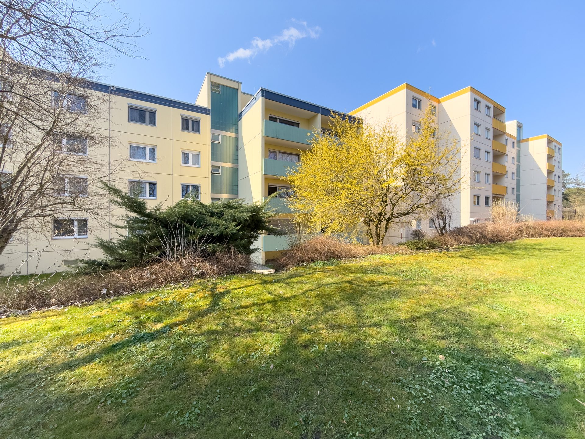 Immobilienangebot - Villingen-Schwenningen - Alle - Wohnen mit Weitblick, 3,5-Zimmer Wohnung mit smartem Grundriss und Entwicklungspotenzial