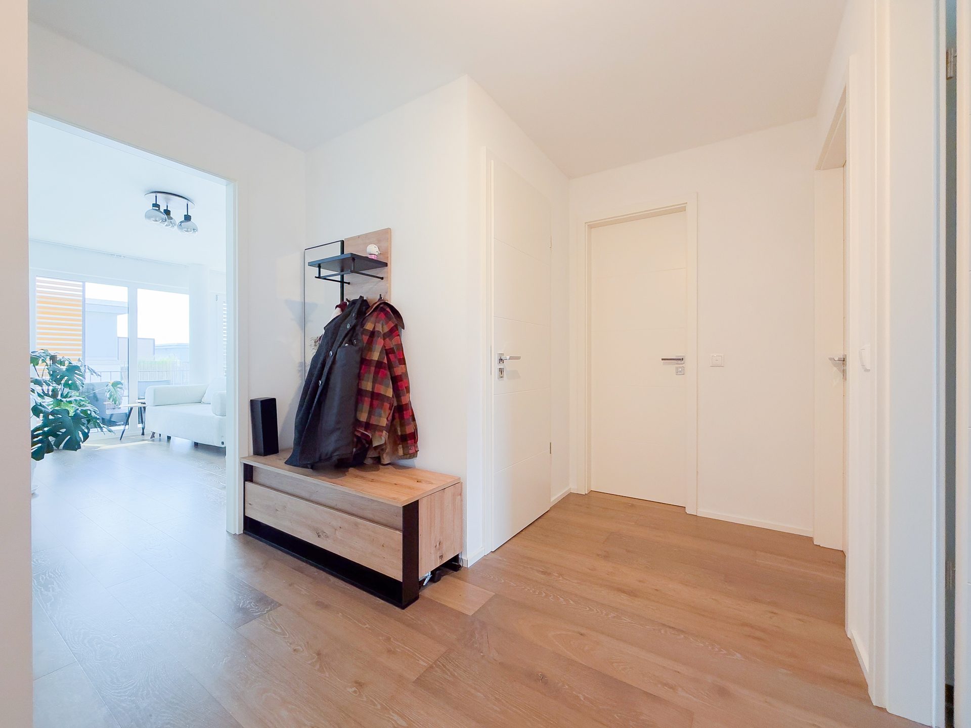 Immobilienangebot - Villingen-Schwenningen - Alle - Bevorzugte Lage im Friedrichspark: Großer SW-Balkon, 2 Tageslichtbäder, EBK., attraktiv vermietet!