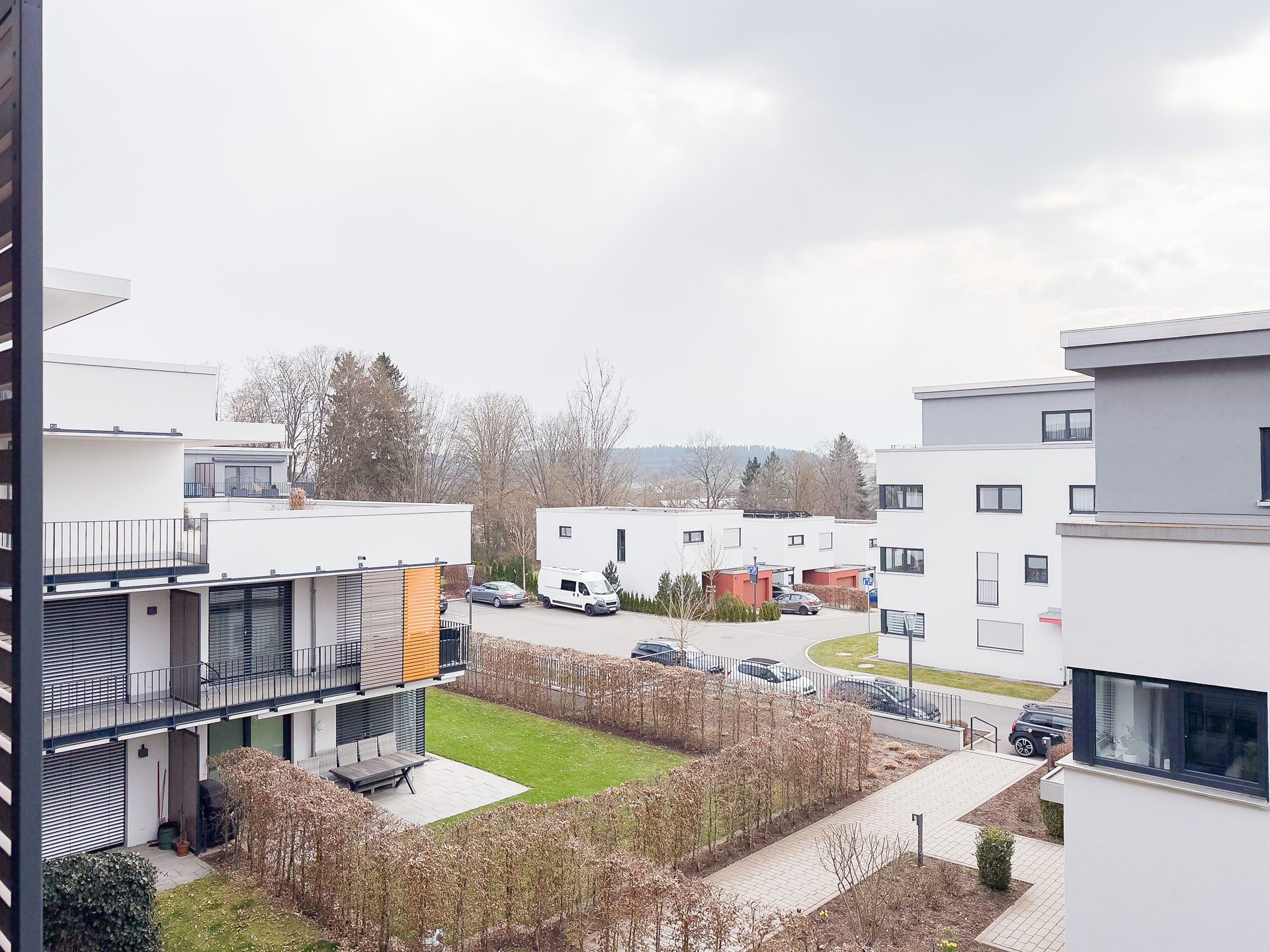 Immobilienangebot - Villingen-Schwenningen - Alle - Bevorzugte Lage im Friedrichspark: Großer SW-Balkon, 2 Tageslichtbäder, EBK., attraktiv vermietet!