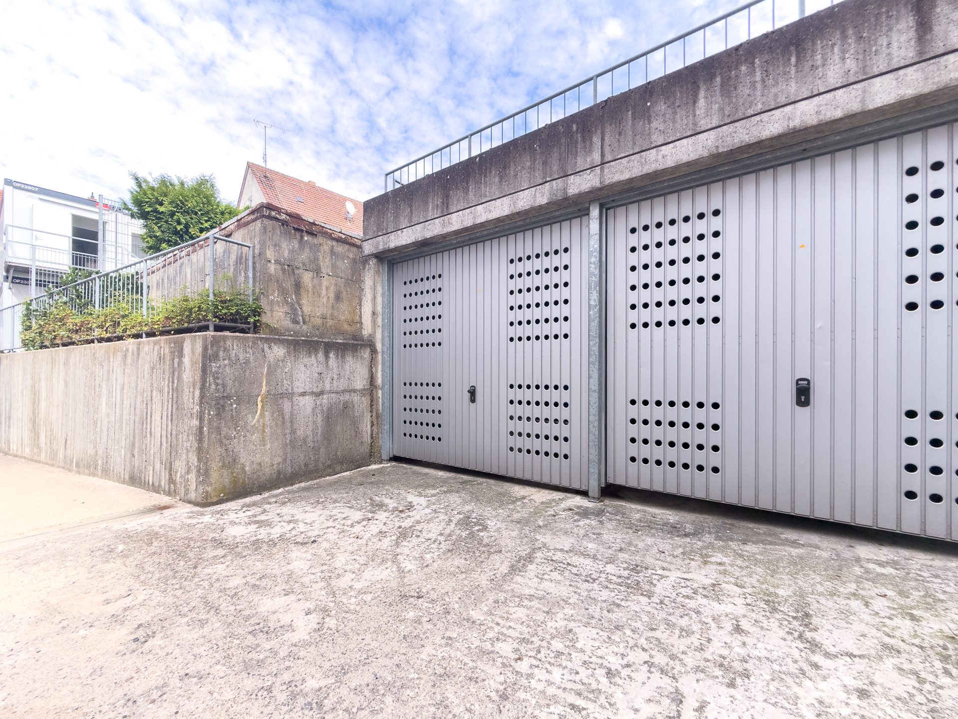 17 Garage Immobilienangebot - Bopfingen - Alle - Stadtleben direkt vor der Tür:
Vermietete Maisonettewohnung mit Balkon im Herzen von Bopfingen